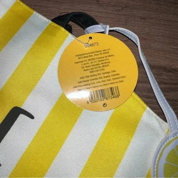 Beach Bundle: 👙Bikini Top, Swim Cover and Beach Tote, Yellow & White, Size 10 - Picture 17 of 17